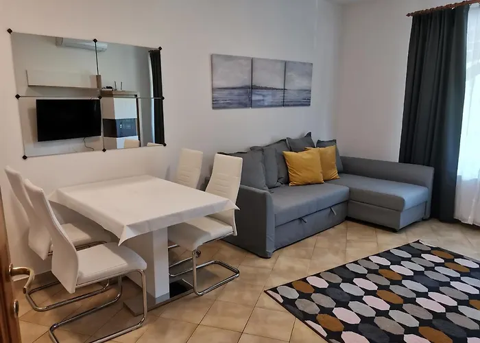 Simon Apartment